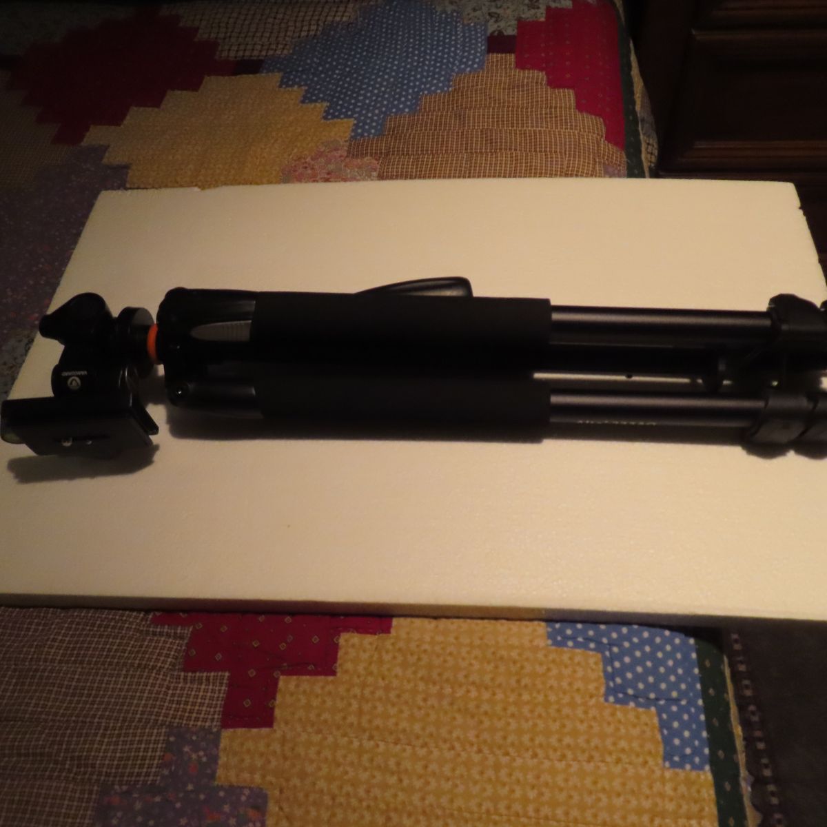 Vanguard Alta Pro 60 Series Aluminum Tripod with PH-32 3-Way Pan Head