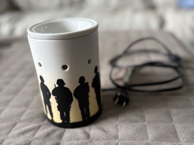 Scentsy Wax Warmer Patriotic Military Soldier
