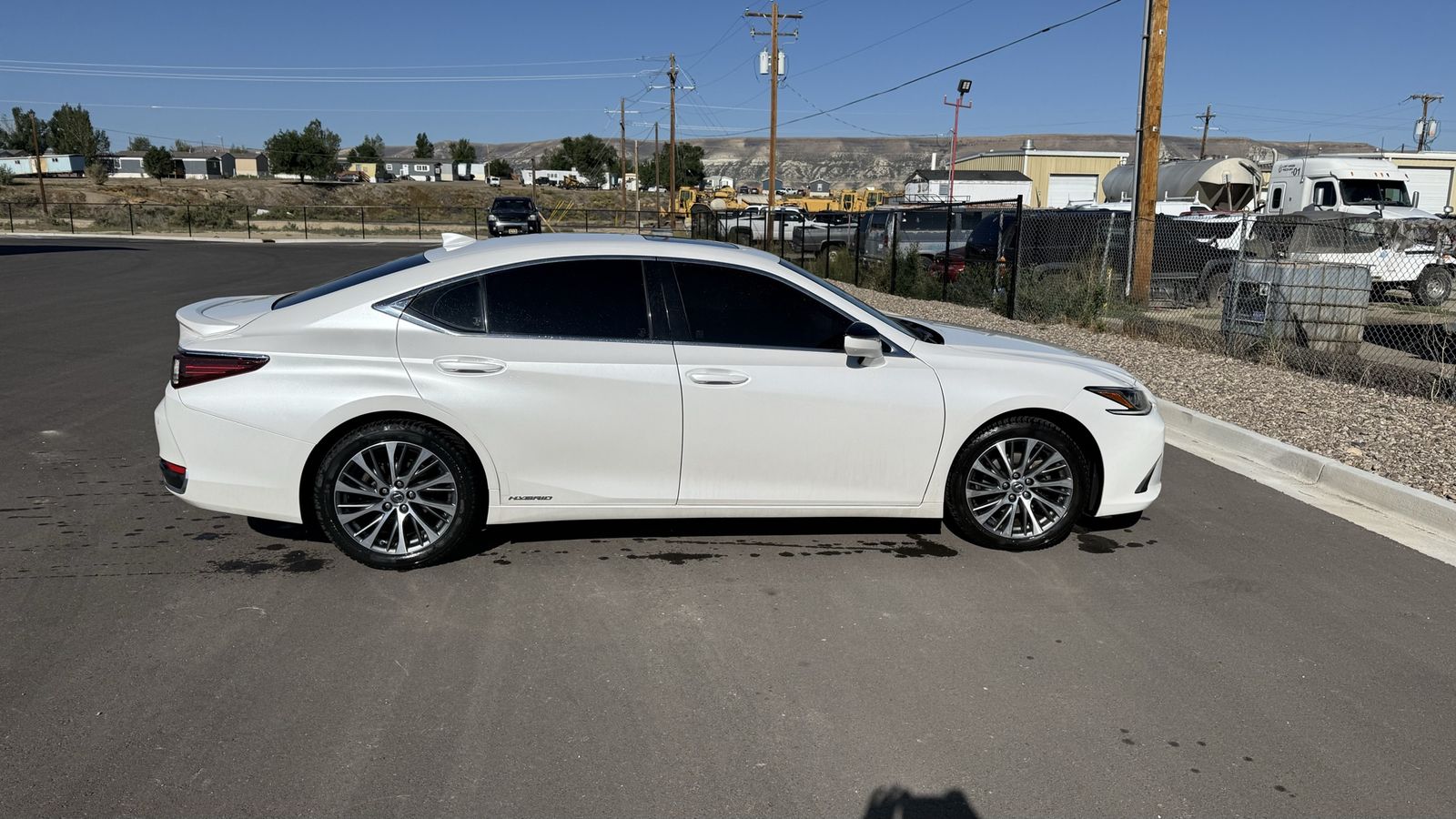 2019 Lexus ES 300h Luxury