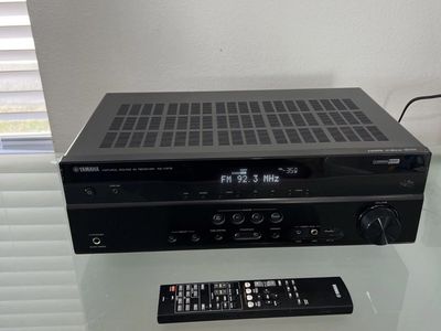 Yamaha RX-V375 5.1-channel home theater receiver
