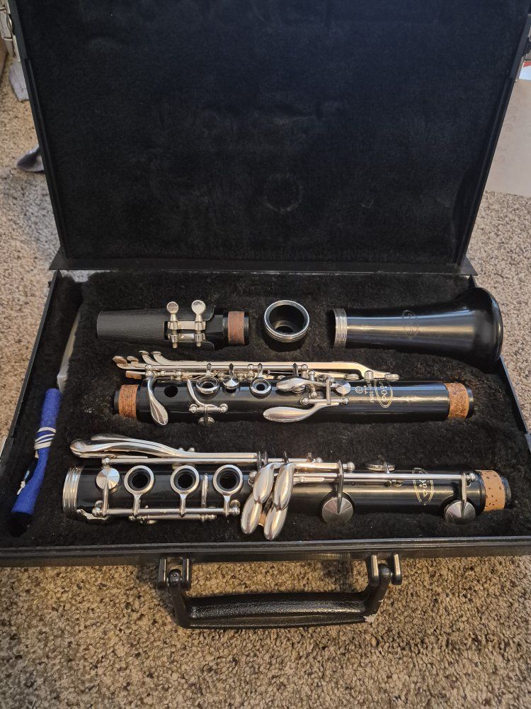 Vito Clarinet with Warranty