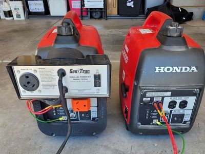 2 Honda EU2000i Generators with Parallel Power Kit