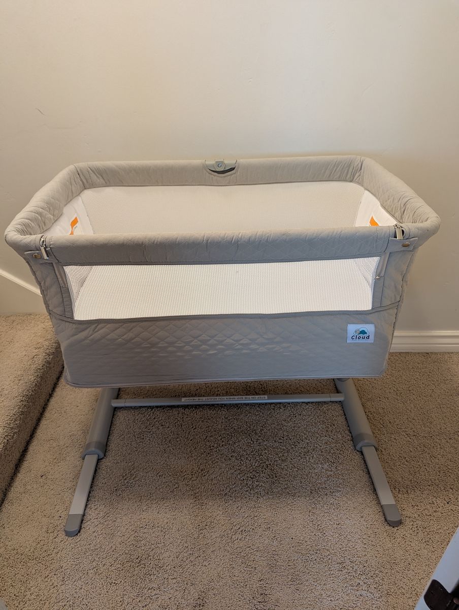 Cloud Baby Bedside Bassinet Sleeper - Gray Mesh Sleeper Bed