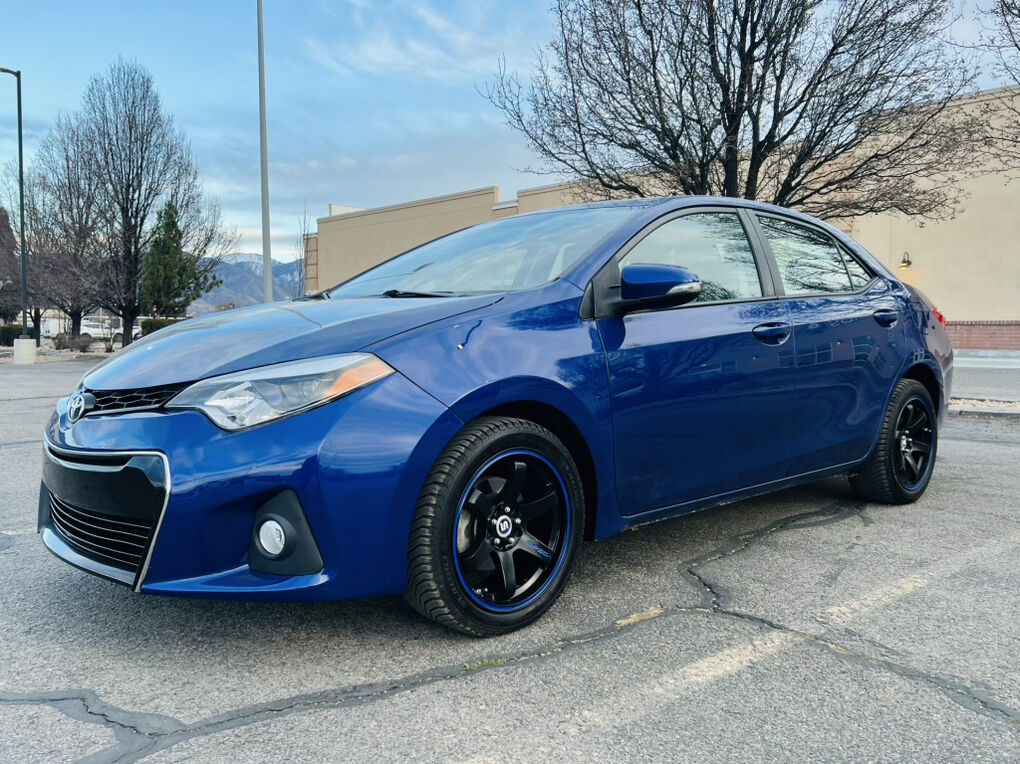 2015 TOYOTA COROLLA S