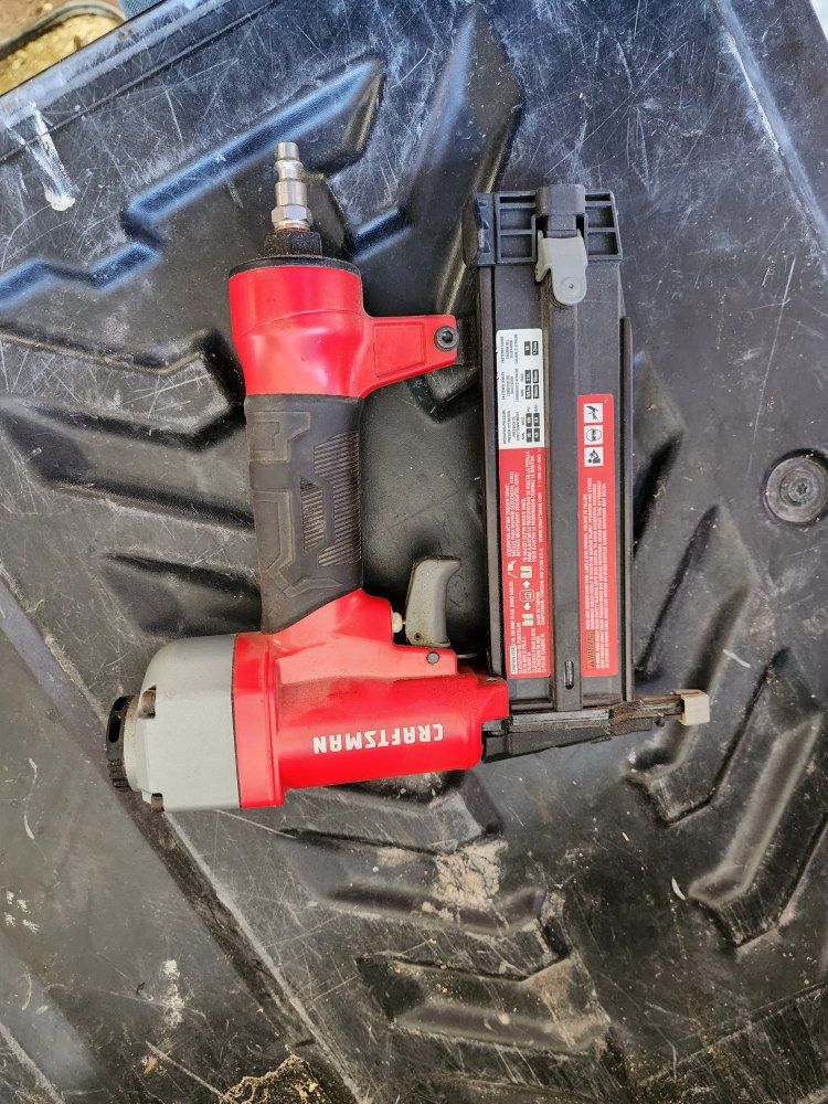 Craftsman 18 Ga. Brad Nailer with 5/8-inch to 2-inch Fastener Length and 70-100 PSI Operating Pressure