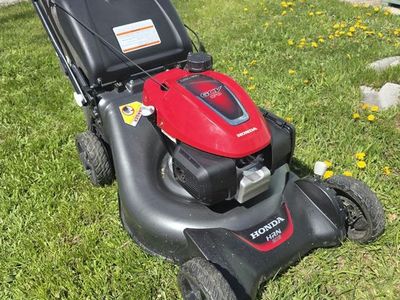 Honda HRN 216 Self Propelled Lawn Mower