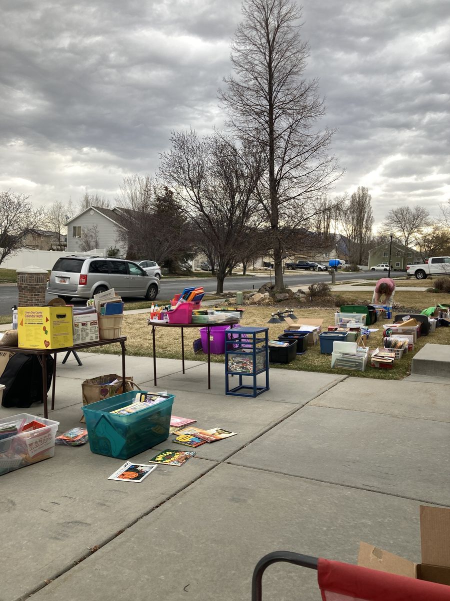 SecOnd Grade Teacher Yard Sale