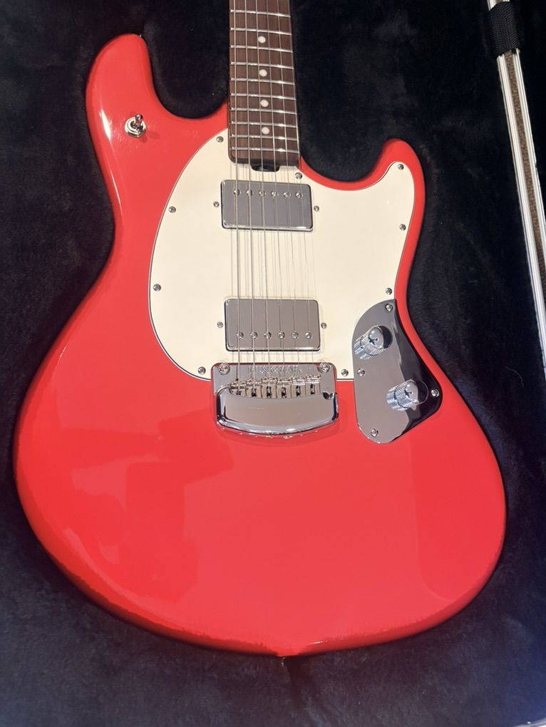 Ernie Ball Music Man Stingray RS