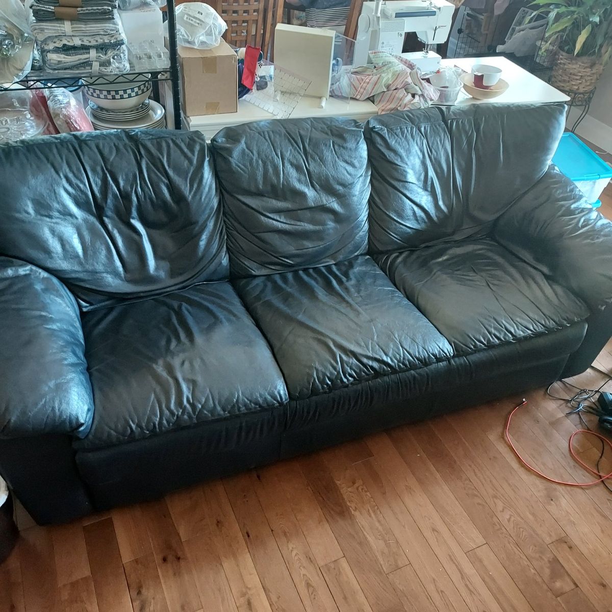 Main image 3