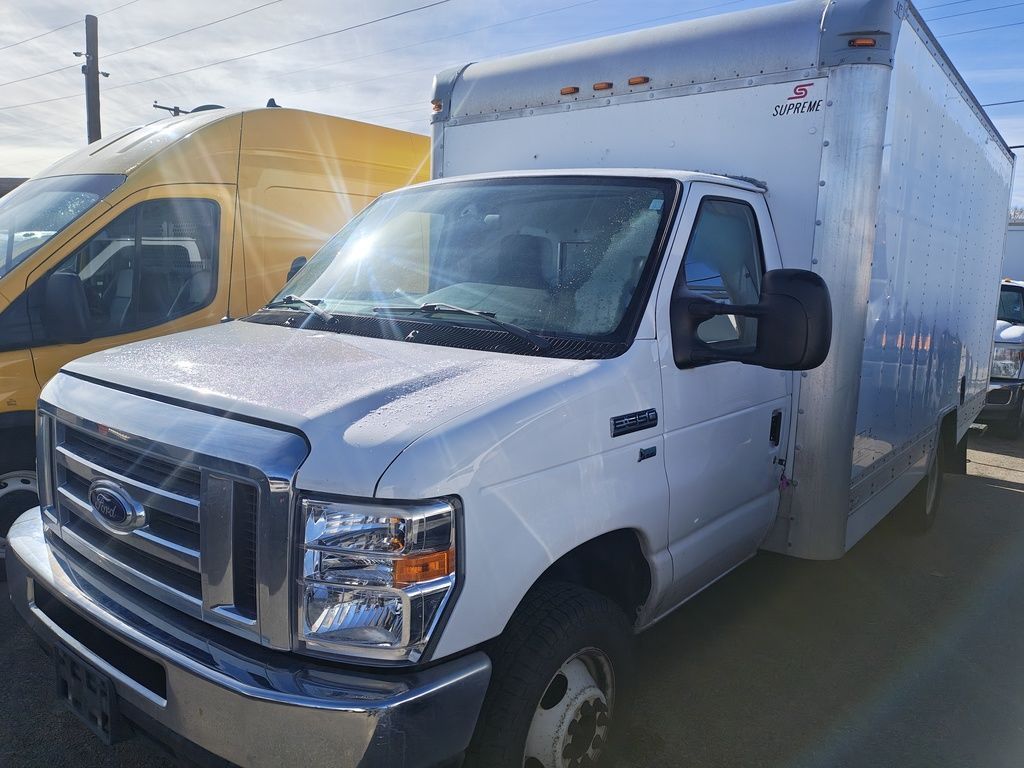 2018 Ford E-Series E-350 SD