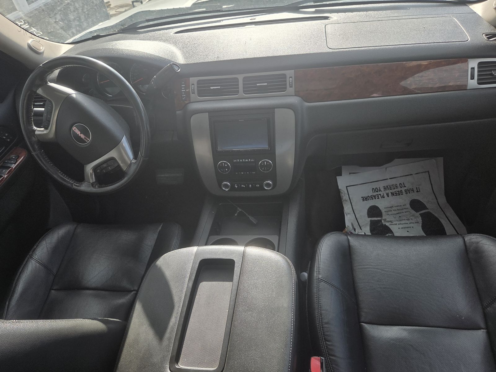 Main image 5