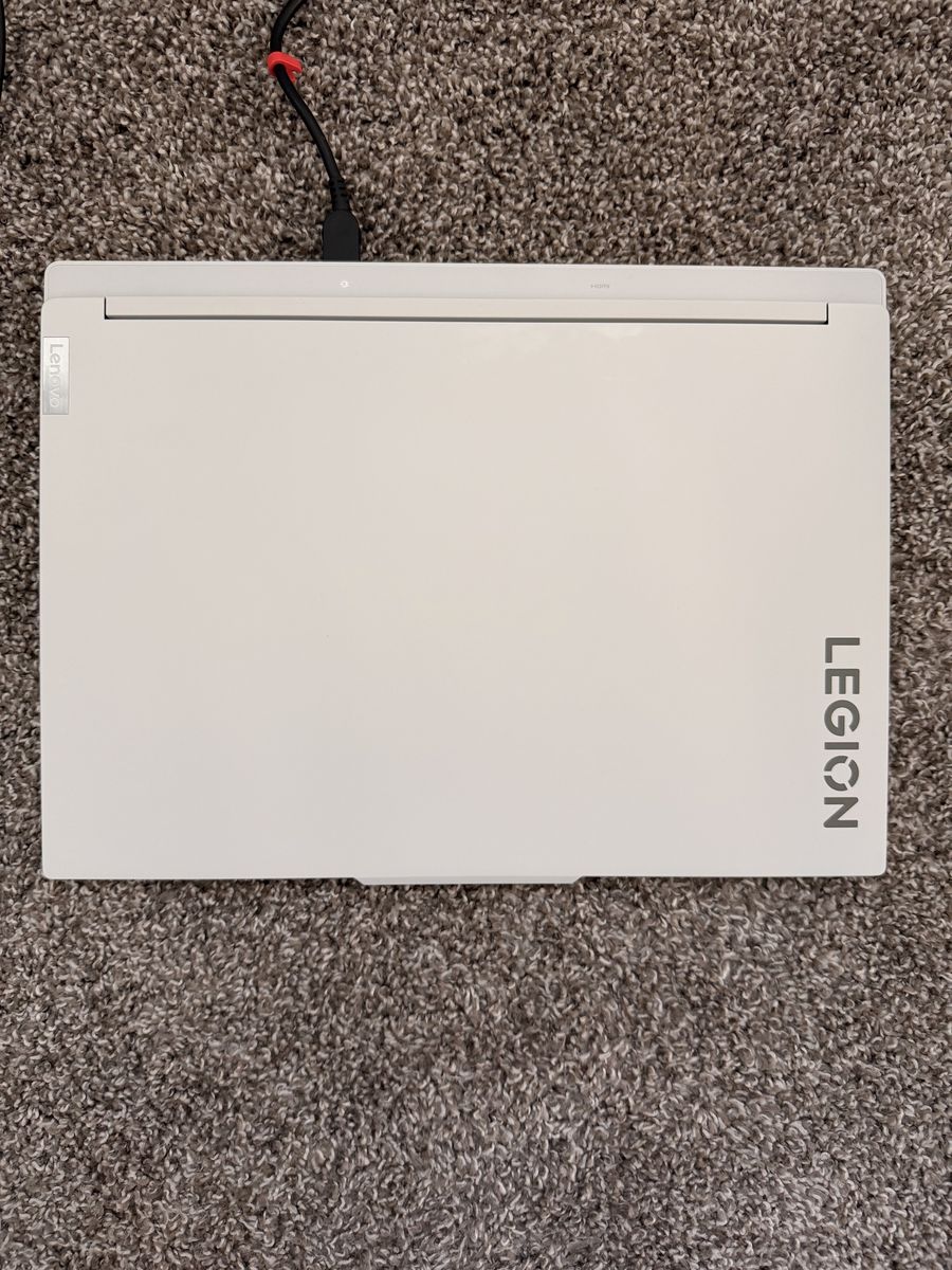 Main image 3