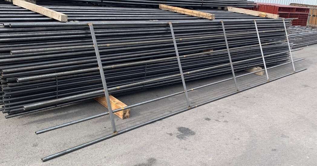 Continuous Fence Panel 1-1/4 inch OD 6 rail - 14 gauge wall thickness 4' x 20' - $165.95ea