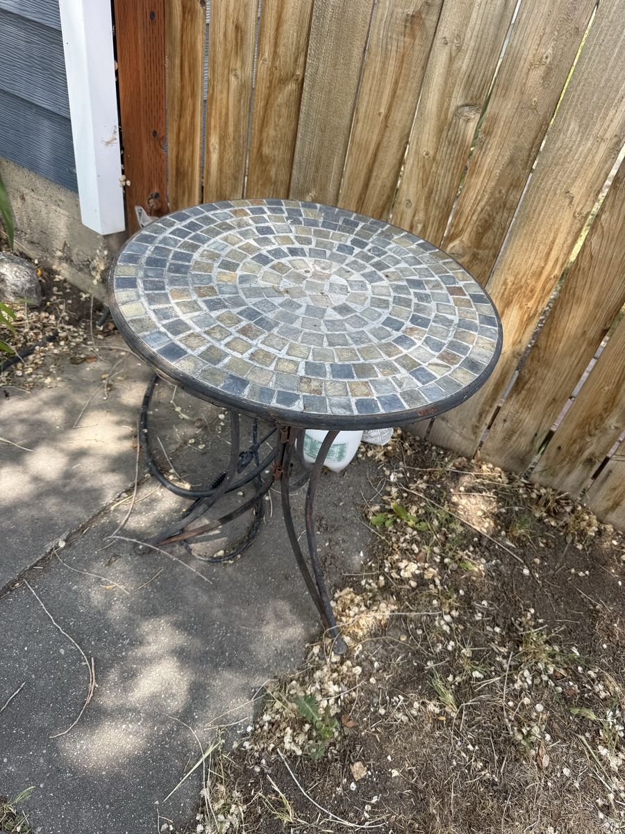 Mosaic table- iron chairs, foldable - small space
