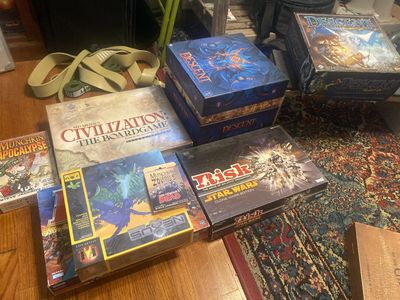 Various boardgames - see description