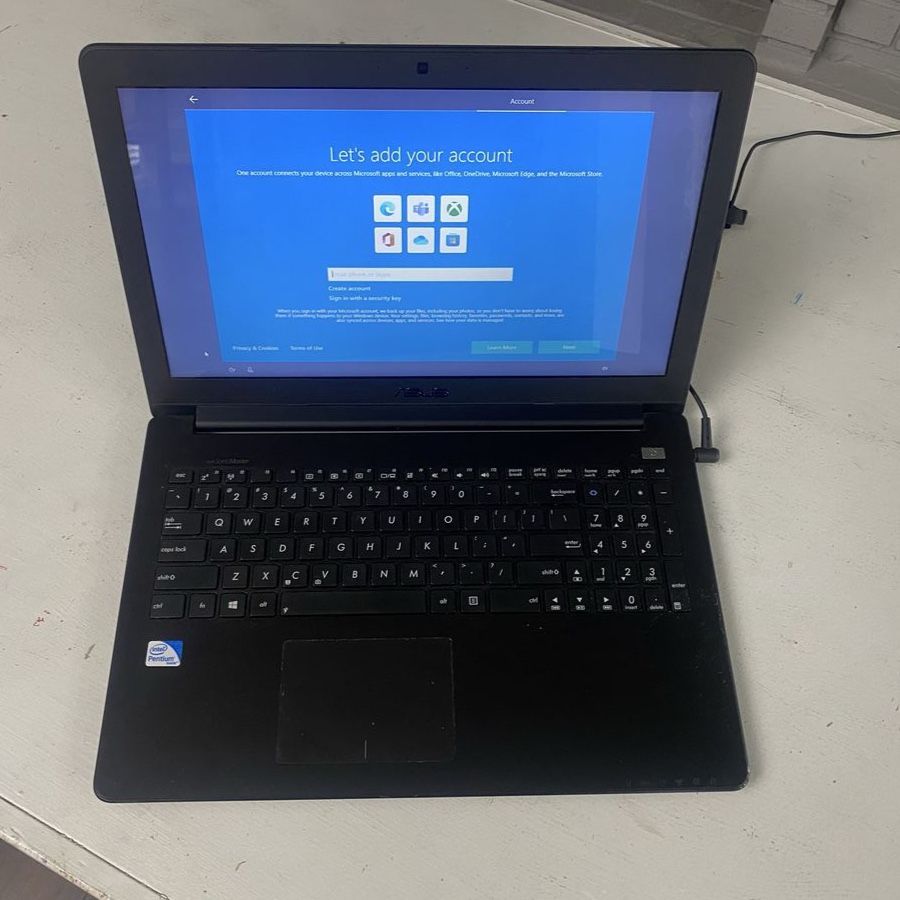 ASUS Laptop - Works Great