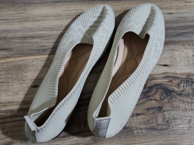 Womens size 7 flats summer dress shoes