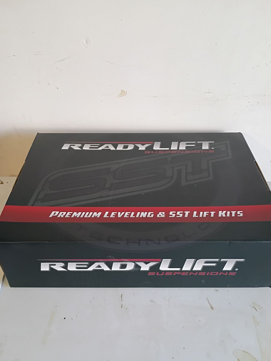 Brand New ReadyLIFT 2”  SST Lift Kit for 2022 Hyundai Santa Cruz