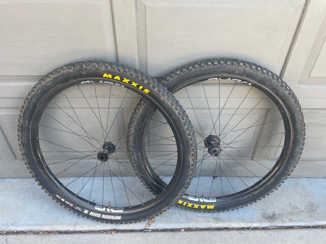 Various carbon wheelsets (ENVE, DT, Derby, Ibis, Lefty, Roval, NOX)