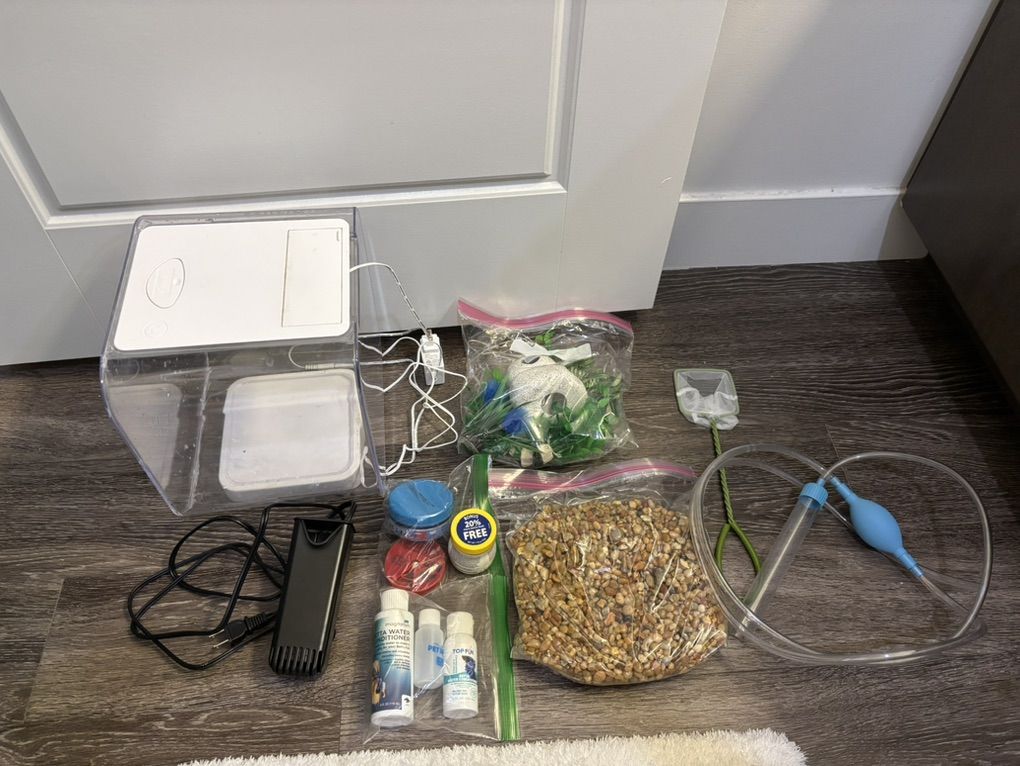 Fish Tank (All Accessories Included)