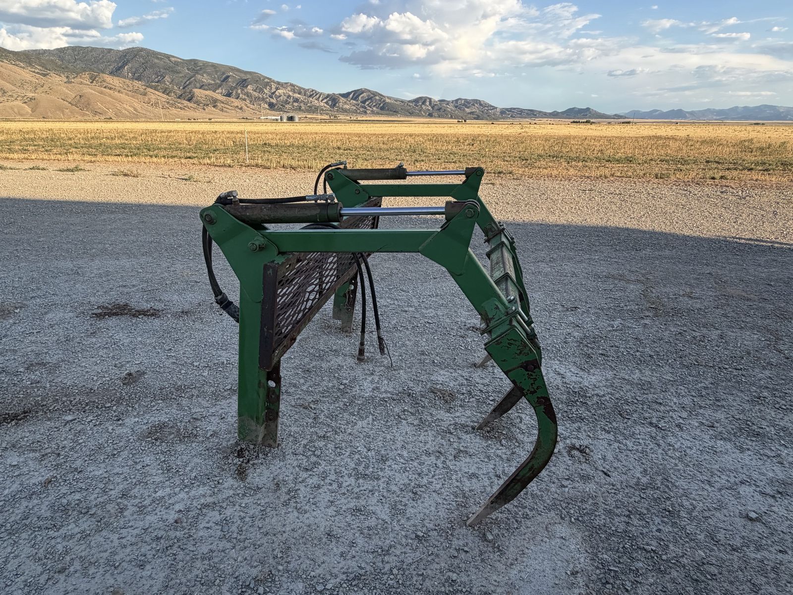 John Deere grapple