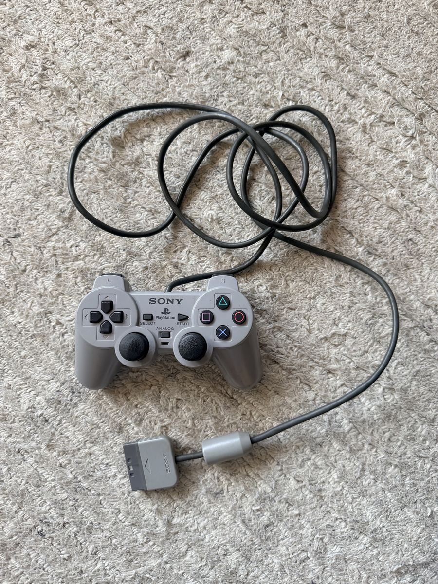 Sony PlayStation 1 controller