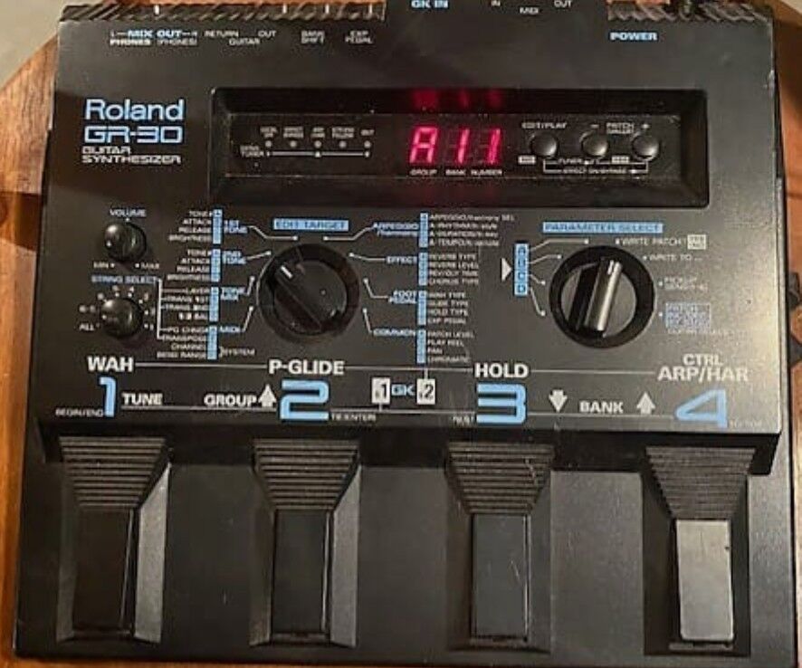 Roland GR-30 Guitar Synthesizer