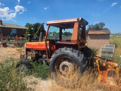 Massey Ferguson 275 Tractor