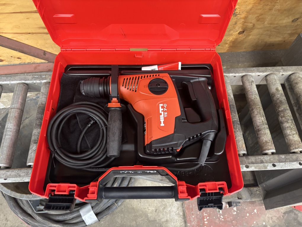 Hilti hammerdrill