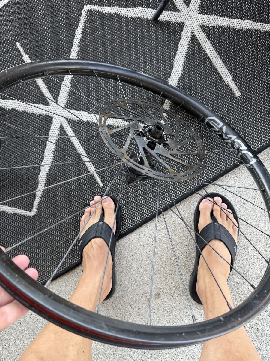 ENVE AM30 Carbon Mullet Wheelset – Industry Nine 1/1 + Rotors