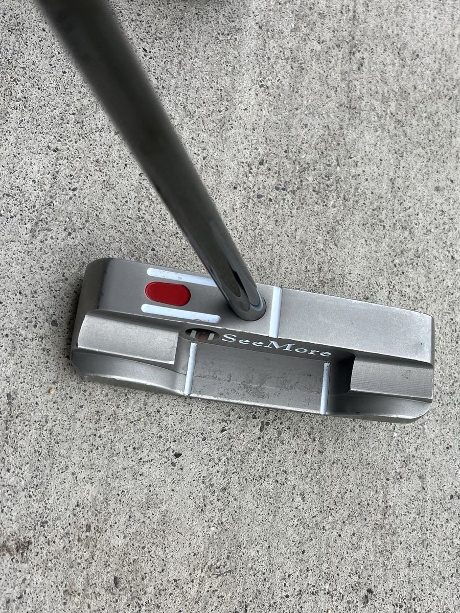 SeeMore center shaft putter