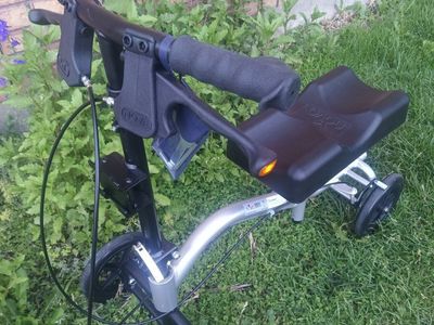 Nova knee Scooter