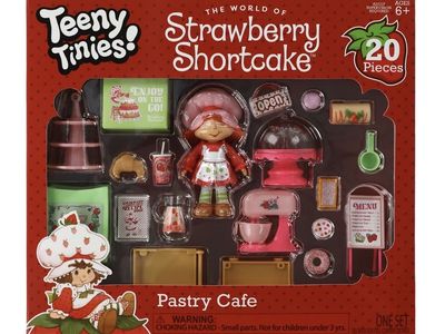 Teeny Tinies Strawberry Shortcake Strawberry's Pastry Cafe Playset 20 Pieces