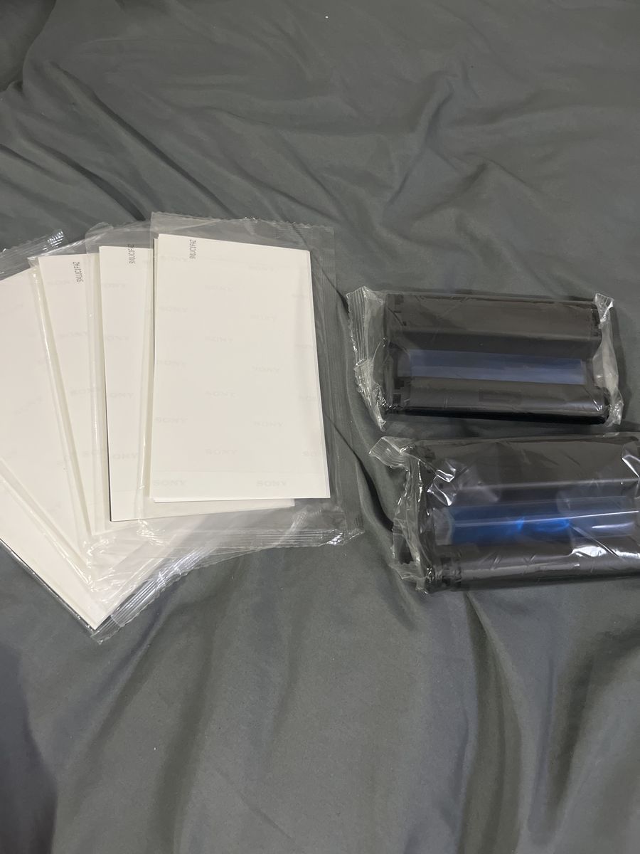 Sony SVM-F60P New in Sealed Package & 5 protective sheets packages