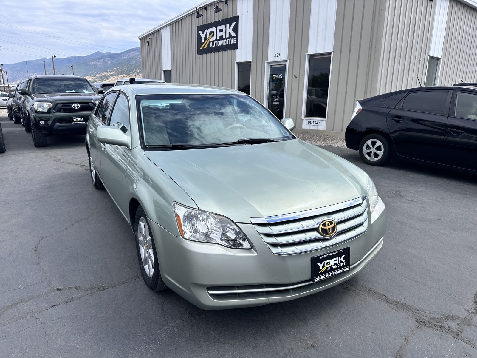 2005 Toyota Avalon XL