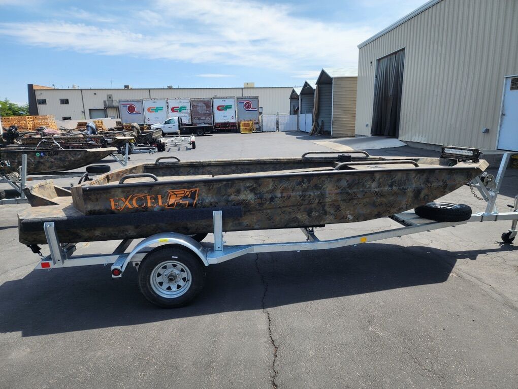 Excel 1751 F4 Duck/fishing Boat