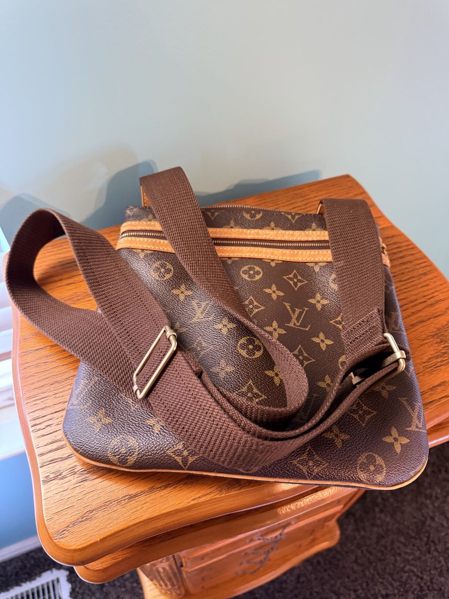 Louis Vuitton Crossbody