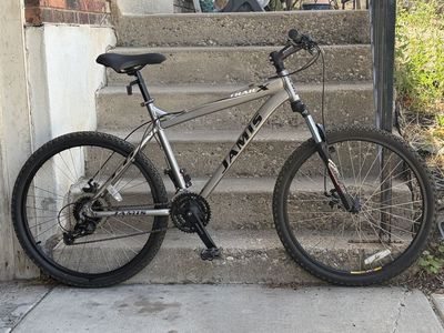 Jamis Trail X 24spd Mountain Bike