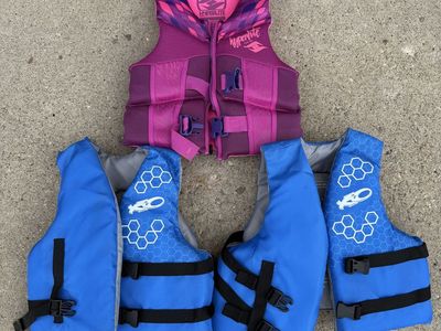 Youth Life Vests (HyperLite / X2o)