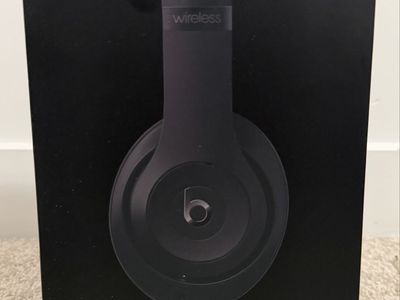 NEW BEATS STUDIO 3 Headphones