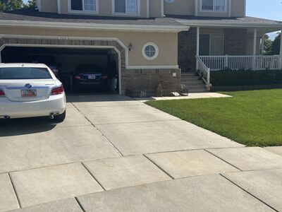 LARGE LAYTON FAMILY HOME