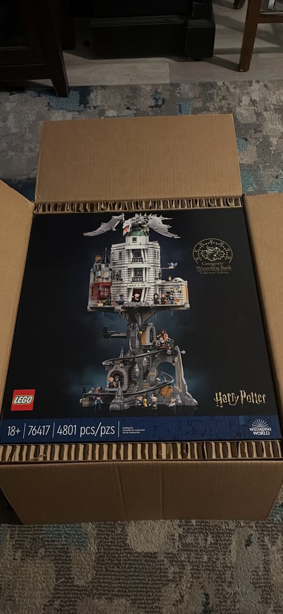 LEGO Harry Potter Gringotts Wizarding Bank Collectors Edition