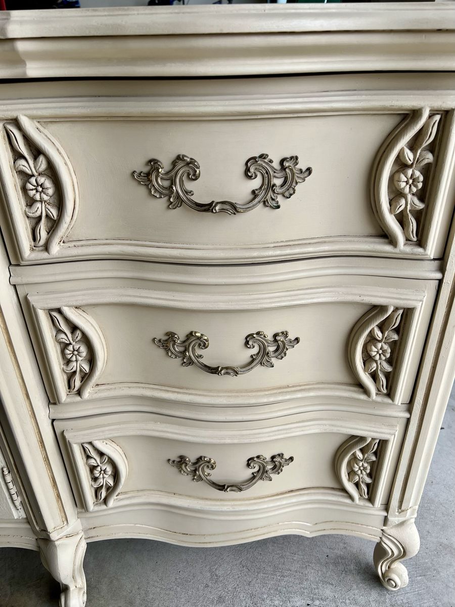 Main image 3