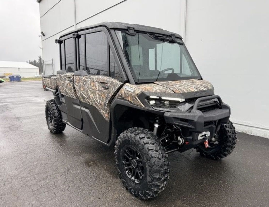 2023 Can-Am Defender MAX Limited HD10 — Heat/AC, Winch, Street Legal