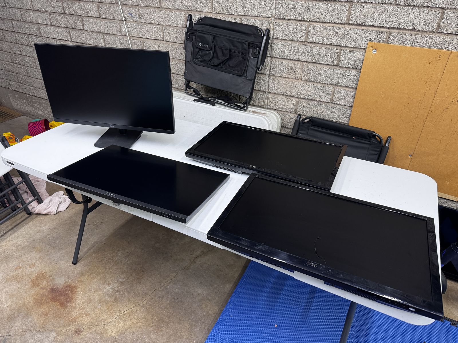 27 inch Monitors