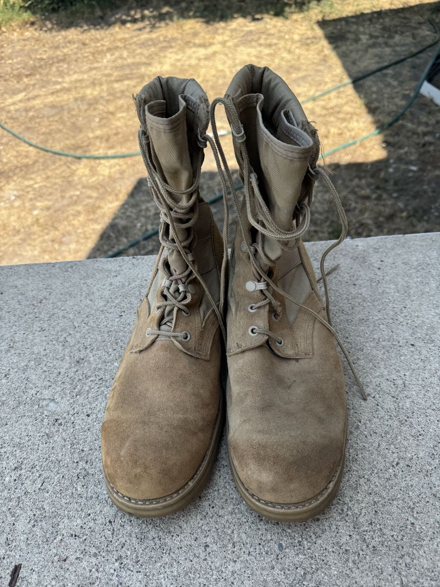 Military Style Tan Suede Desert Combat  Men Boots. Size: 11.5