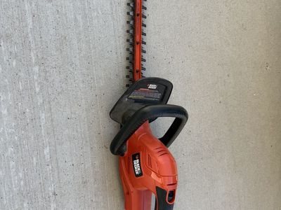 Black And Decker Hedge Trimmer