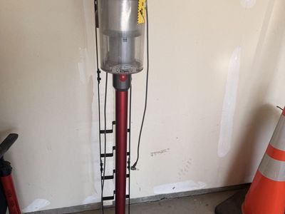 Dyson v10 vacuum