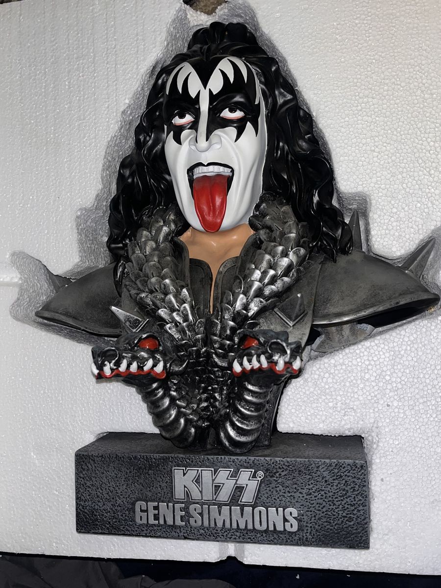 KiSS