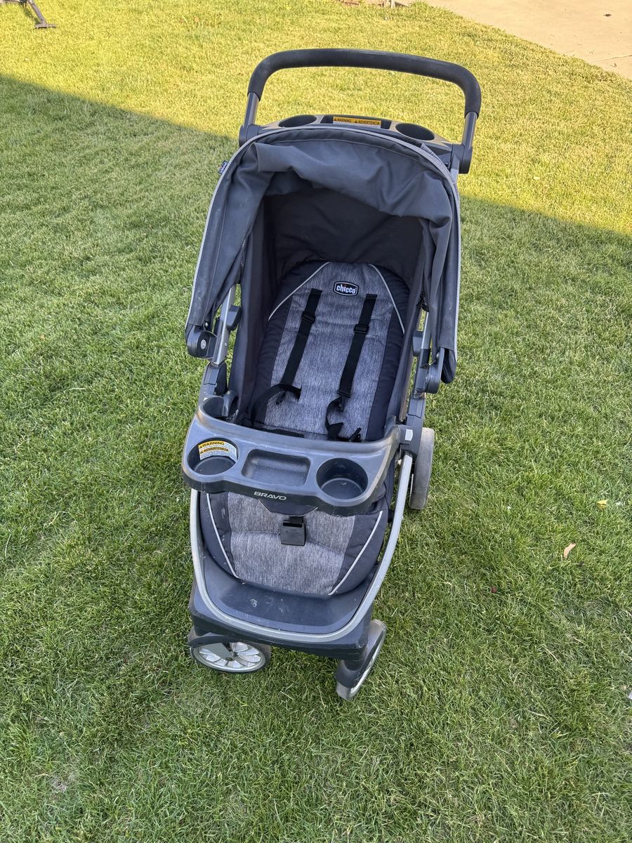 Chicco Bravo Quick-Fold Travel System Stroller - Grey, Infant to 50 lbs